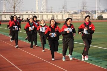中考体育<em>长跑技巧</em>:你的跑步姿势对了么?_中考